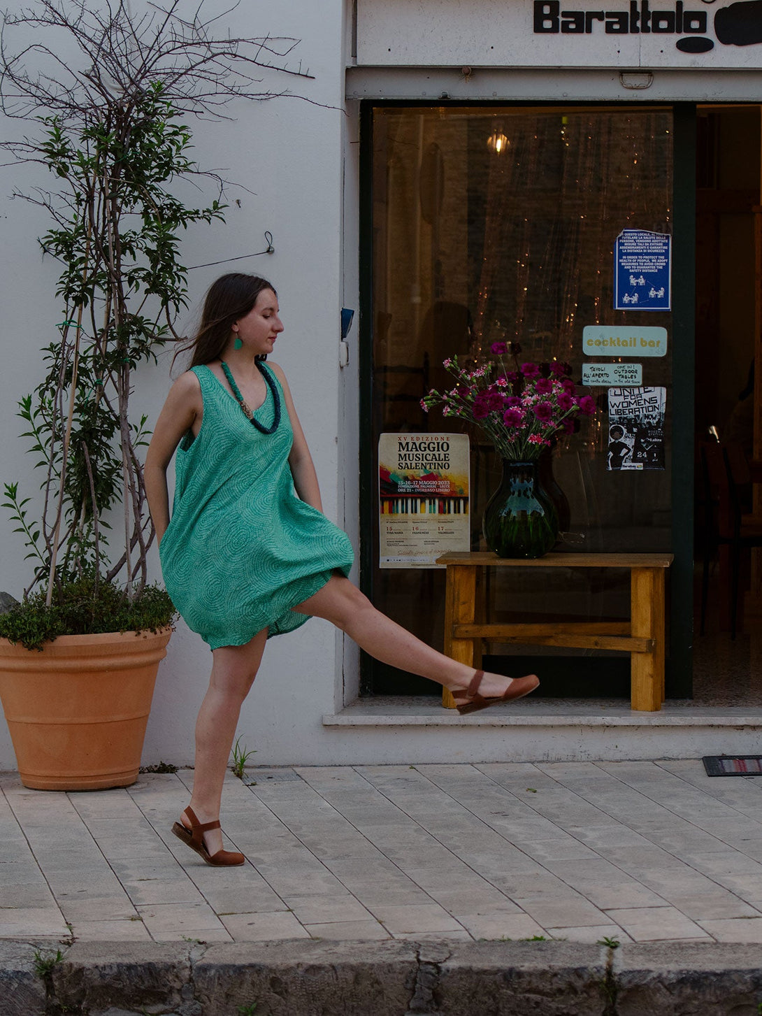 Vestito corto smanicato ovetto rayon Pia-senape-taglia unica-Bijondo