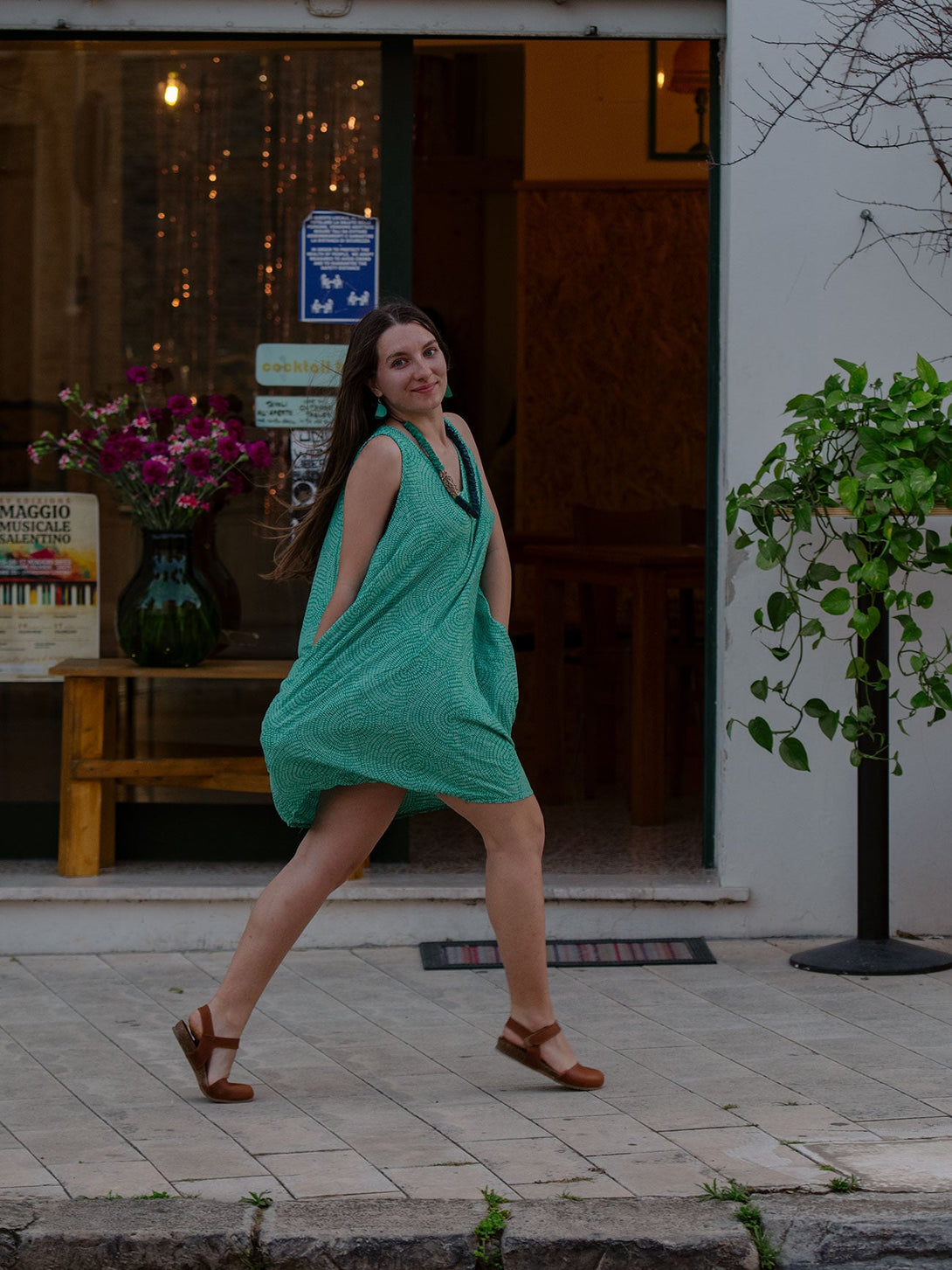 Vestito corto smanicato ovetto rayon Pia-senape-taglia unica-Bijondo