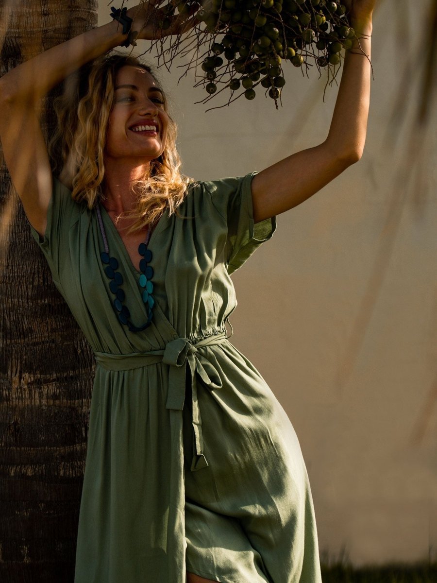 Vestito lungo ad incrocio con fusciacca Karlie - cipria - Bijondo