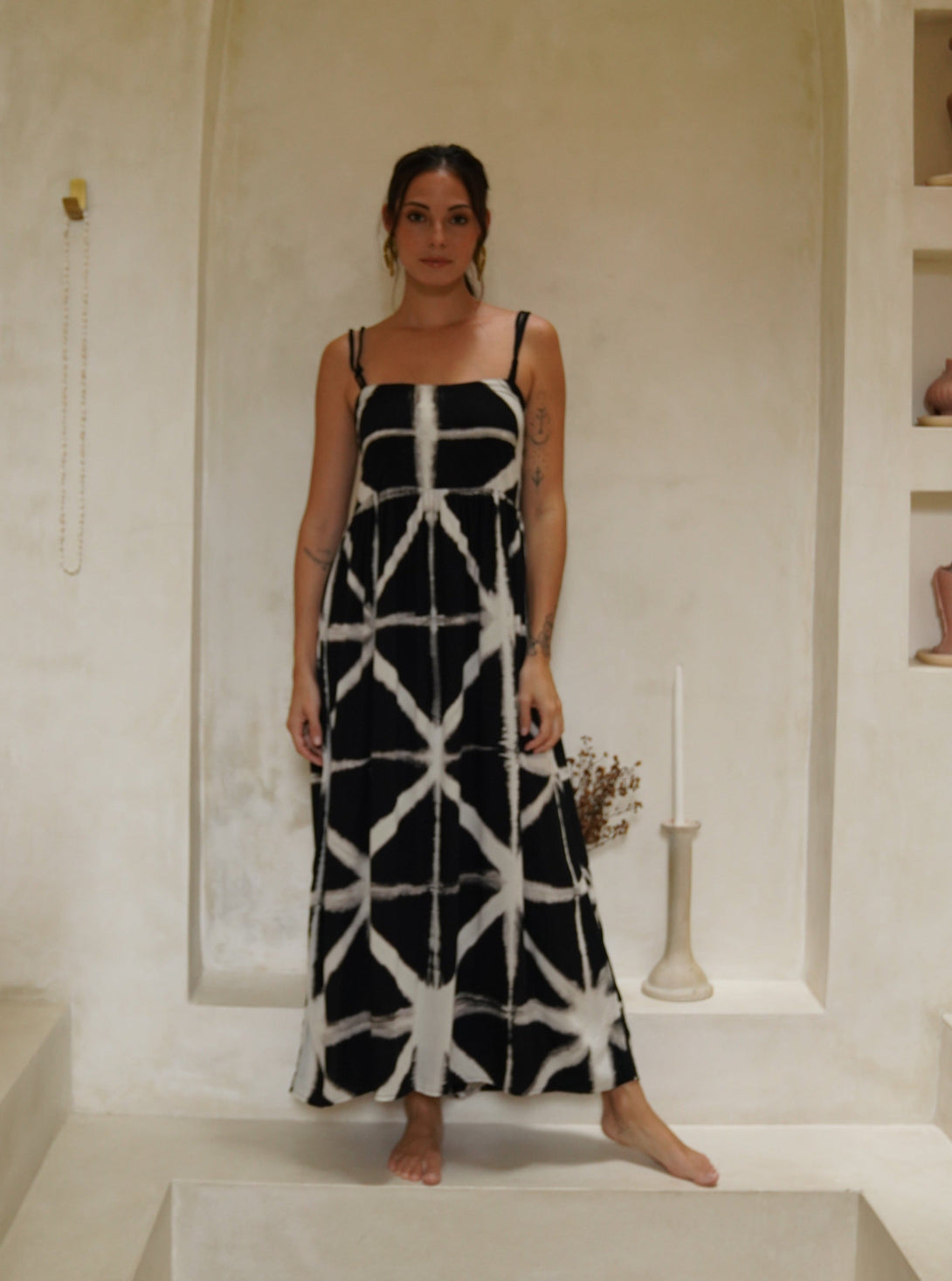 Vestito lungo bretelle fantasia optical Juliette-nero-Bijondo