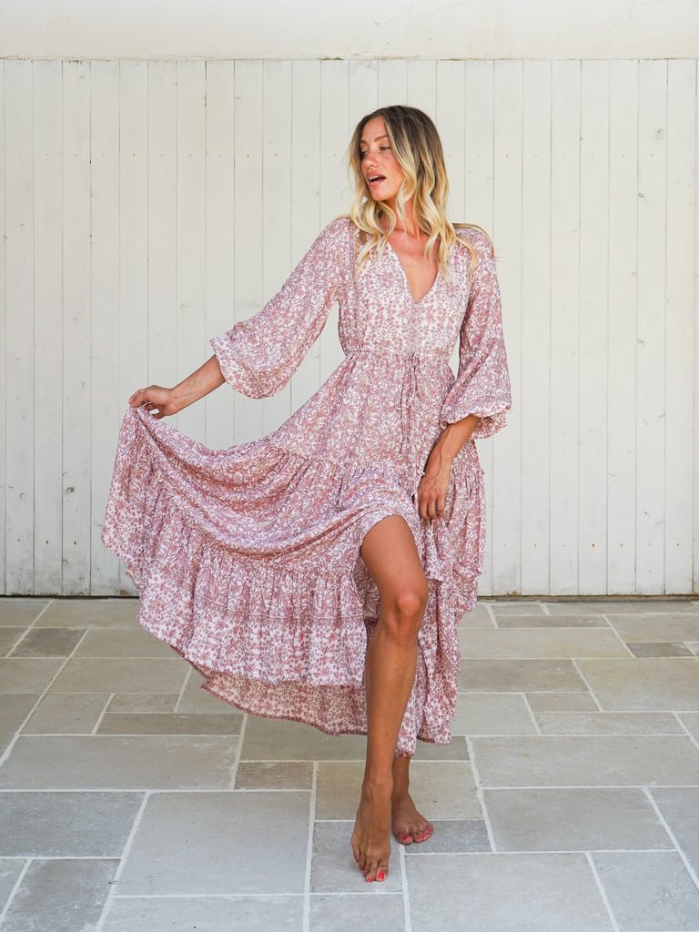 Vestito lungo con manica e balze Caroline - rosa - Bijondo