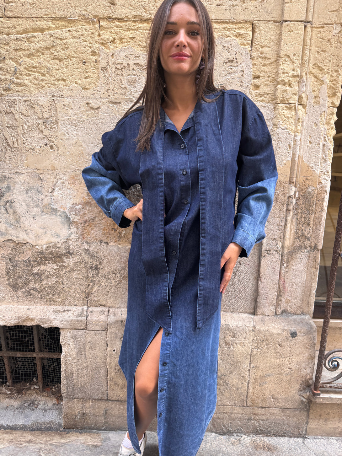 Vestito lungo denim con cravatta Liona-vestito-Bijondo-Bijondo