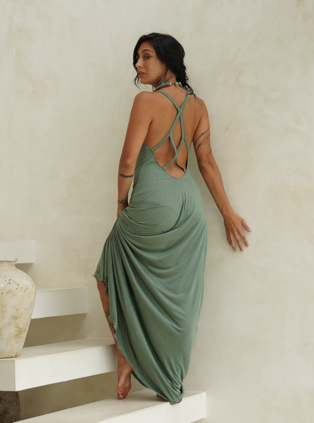 Vestito lungo open back Marina-verde-Bijondo