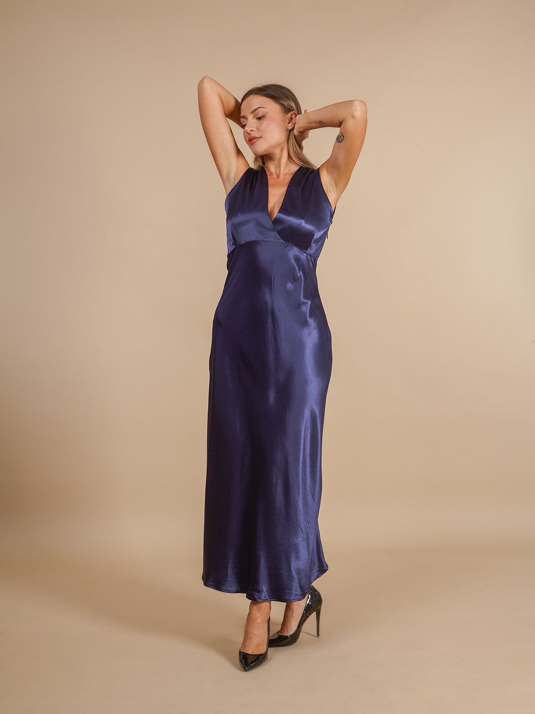 Vestito lungo raso elegante Judy-vestito lungo-Bijondo-Bijondo