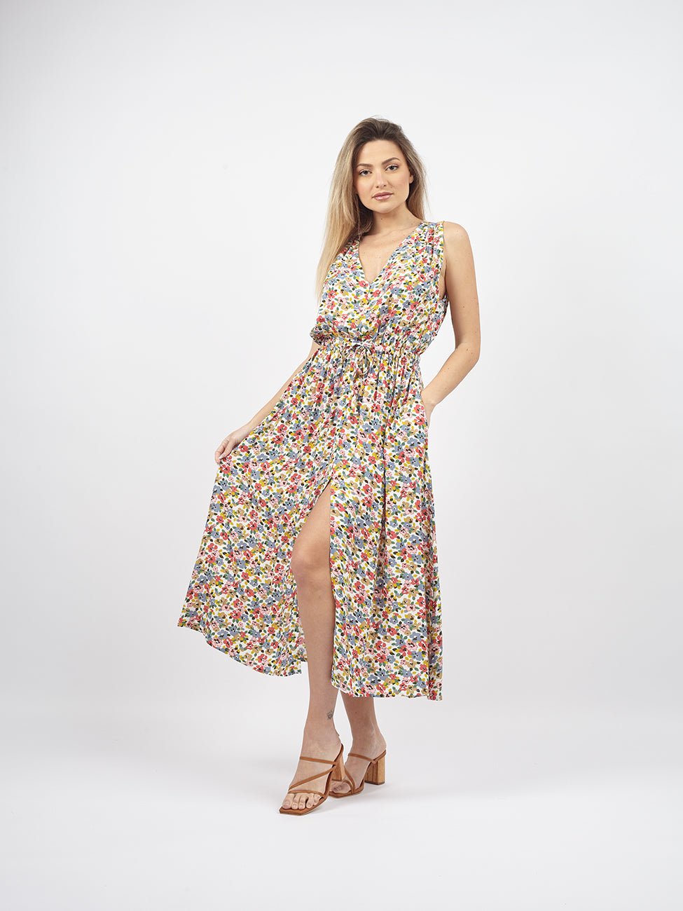 Vestito lungo smanicato stile impero Kirsten - cipria - Bijondo