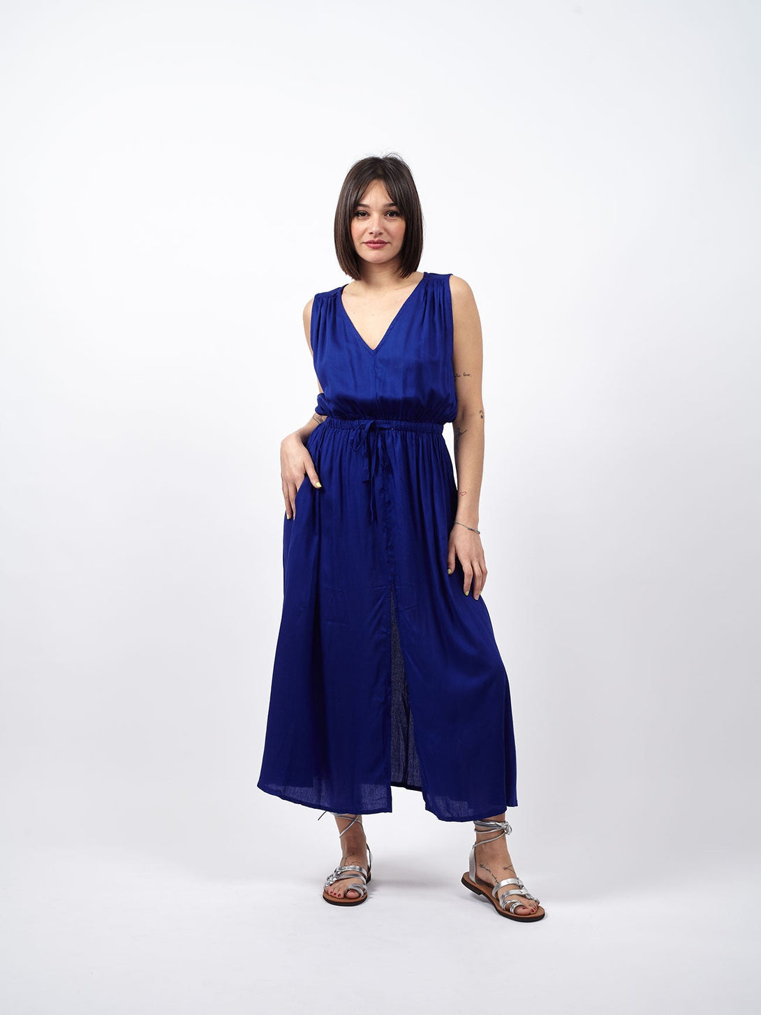 Vestito lungo smanicato stile impero Kirsten-blu-Bijondo