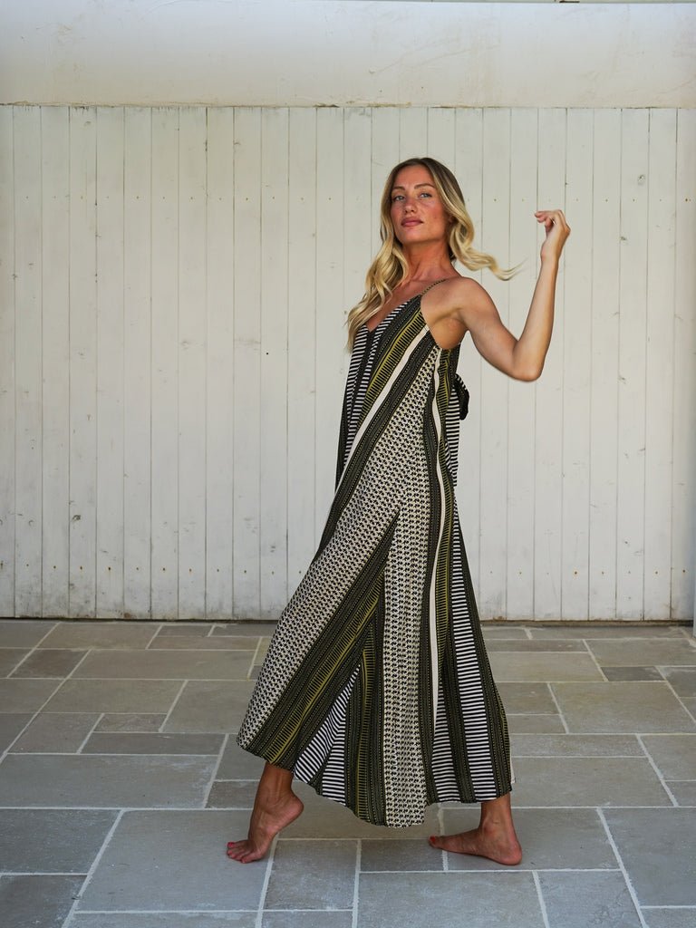 Vestito lungo svasato rayon con fiocco Cesira - nero - Bijondo