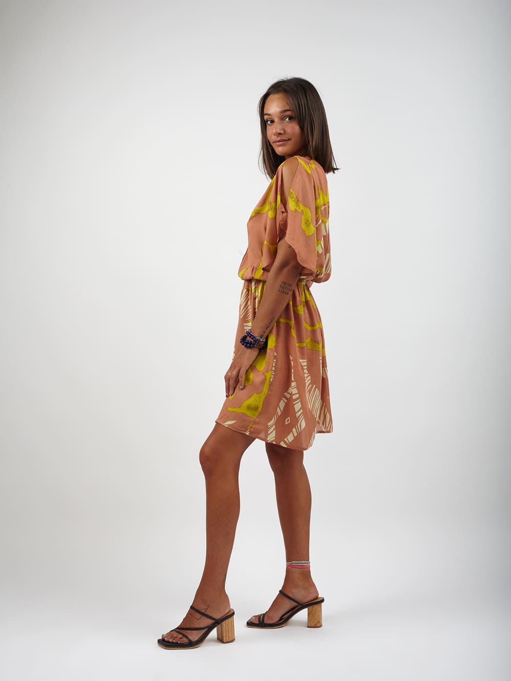 Vestito rayon corto leggero Mirka - rosa - Bijondo