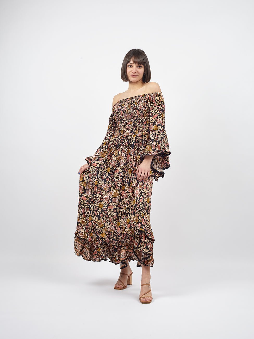 Vestito rayon lungo con balze Monique - nero - Bijondo