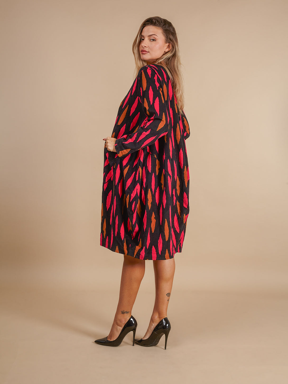 Vestito velluto cotone oversize fantasia Prisca-Vestito-Bijondo-nero-taglia unica-Bijondo